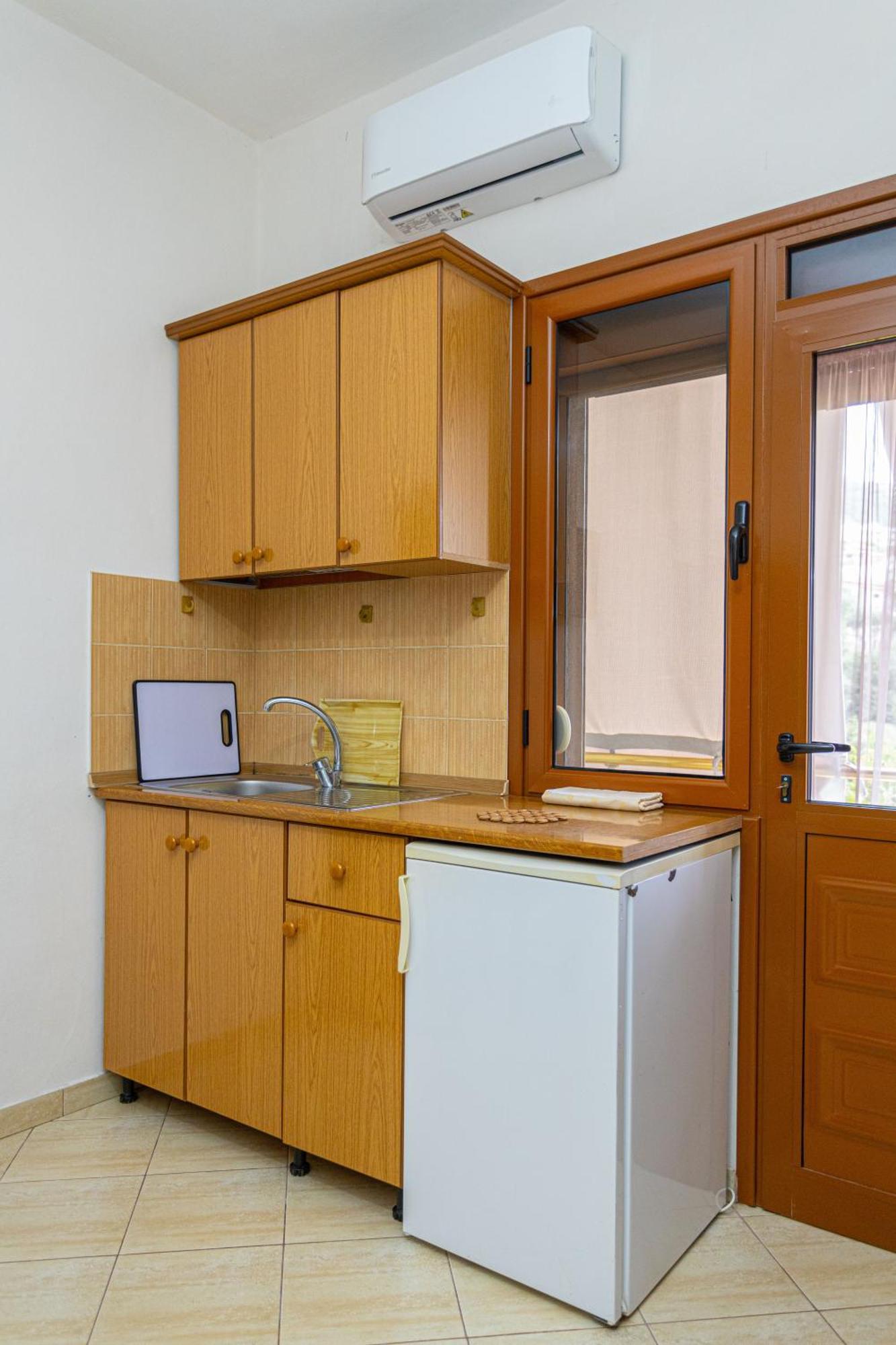 Hotel Olti Влёра Экстерьер фото